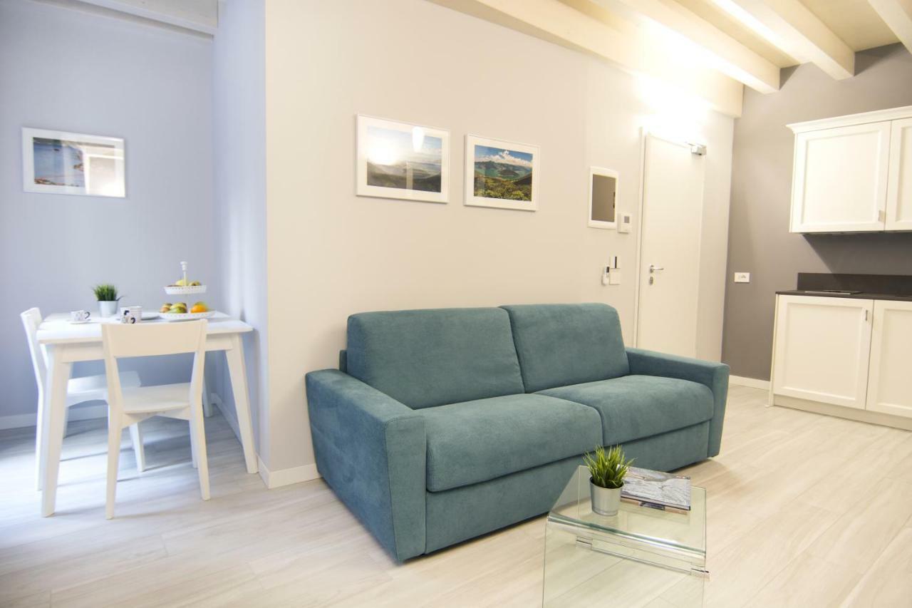 La Quadra Suites - Central Apartments In Iseo With Daily Housekeeping ภายนอก รูปภาพ